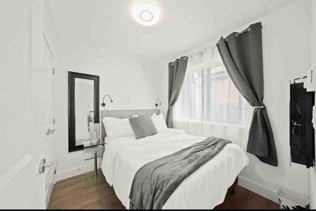 Entire New Cozy And Modern 2-Storey House فانكوفر المظهر الخارجي الصورة